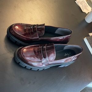 Maroon dress shoes